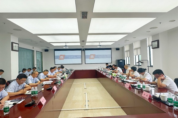 五糧液普什集團(tuán)總經(jīng)理?xiàng)蠲鞯焦菊{(diào)研